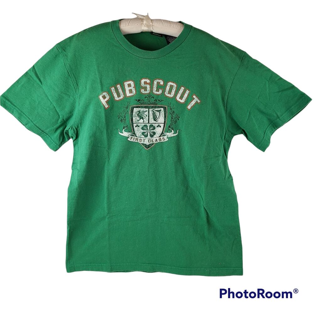 Green St. Paddy's Pub Scout short sleeve Tee shirt size Large